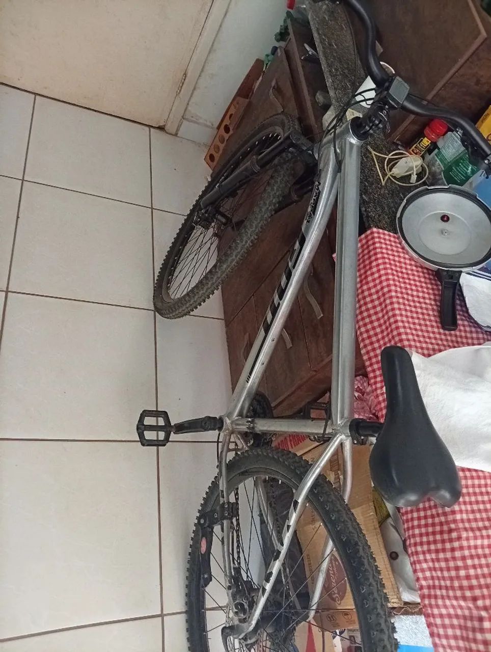 Bicicleta aro 29 em alumínio 