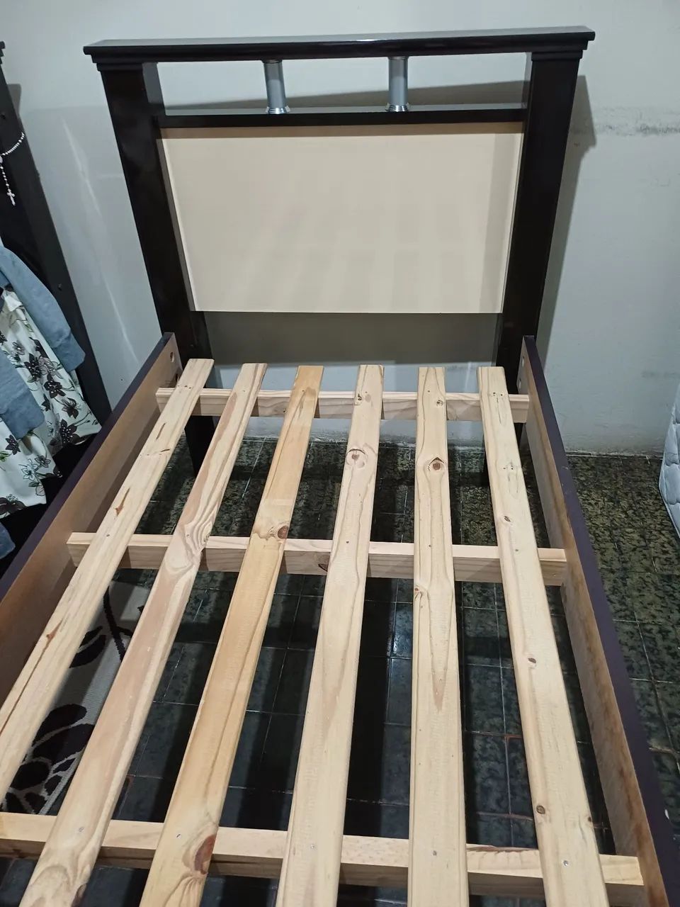 Cama de solteiro de madeira  - Foto 2