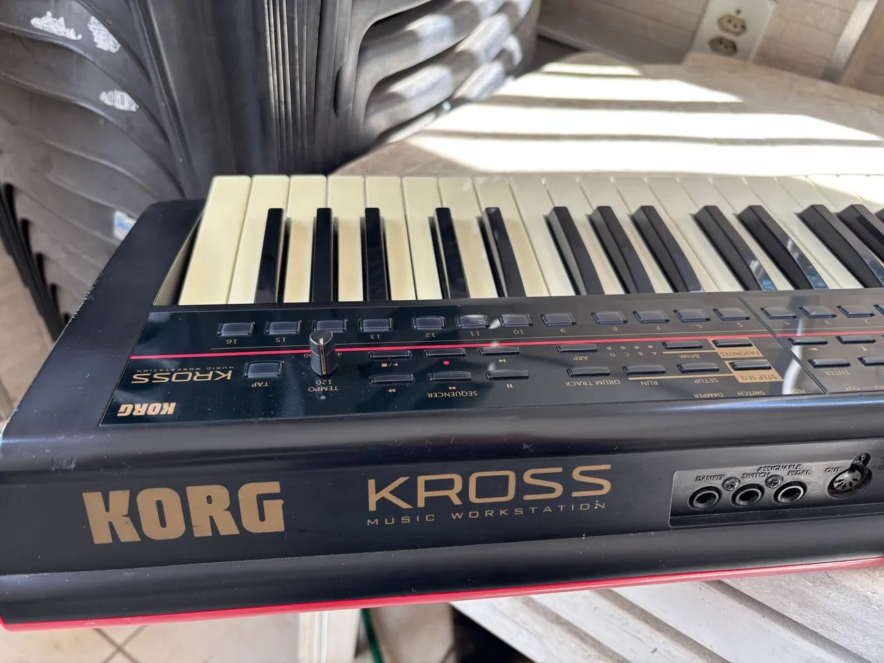 Teclado Korg Kross 61
