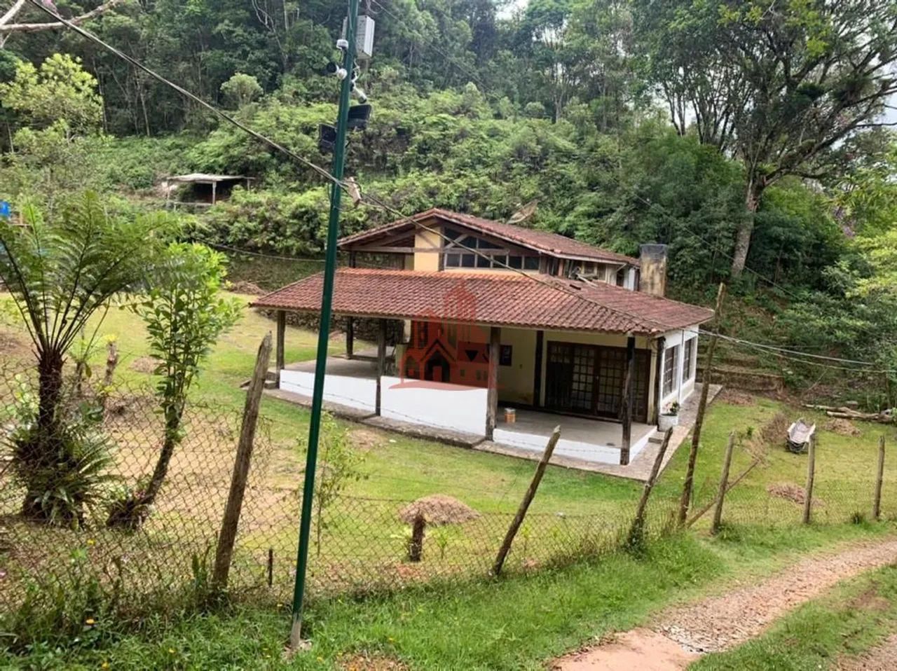 Chácara à Venda em Embu-Guaçu com Piscina, Lago e Riacho - Foto 2