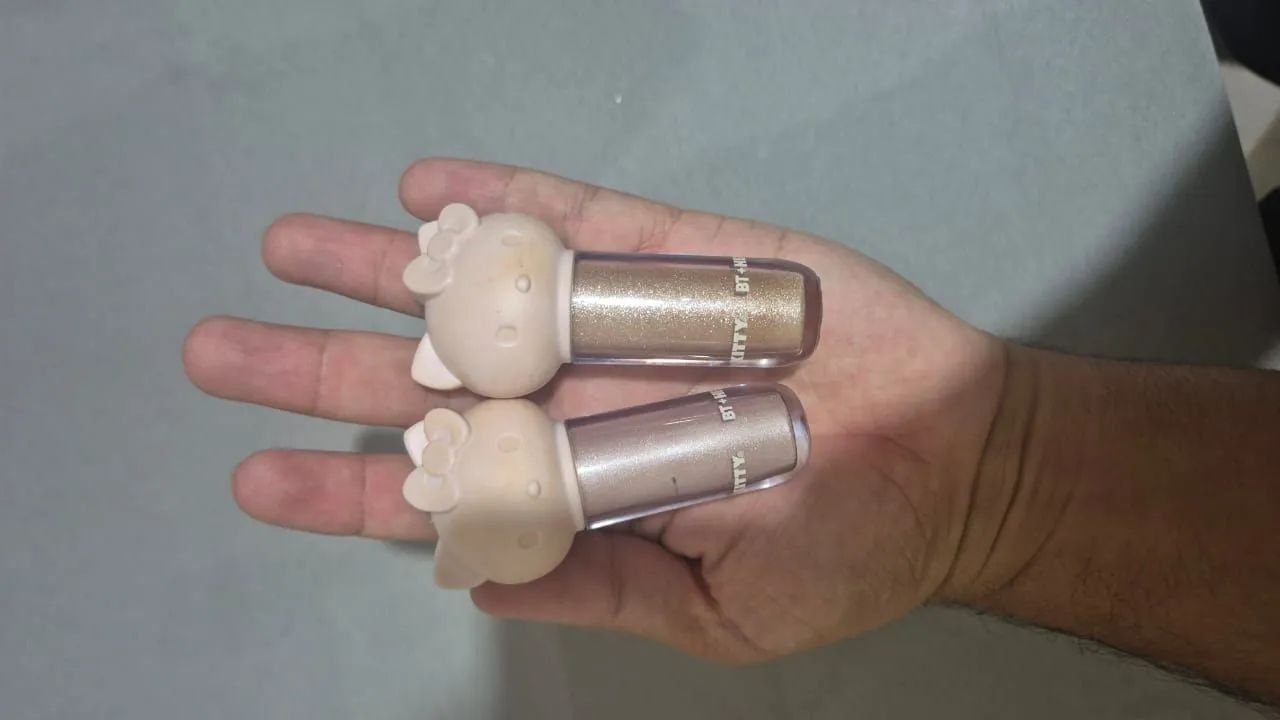 Iluminadores Bruna Tavares cores Vanilla e Cake