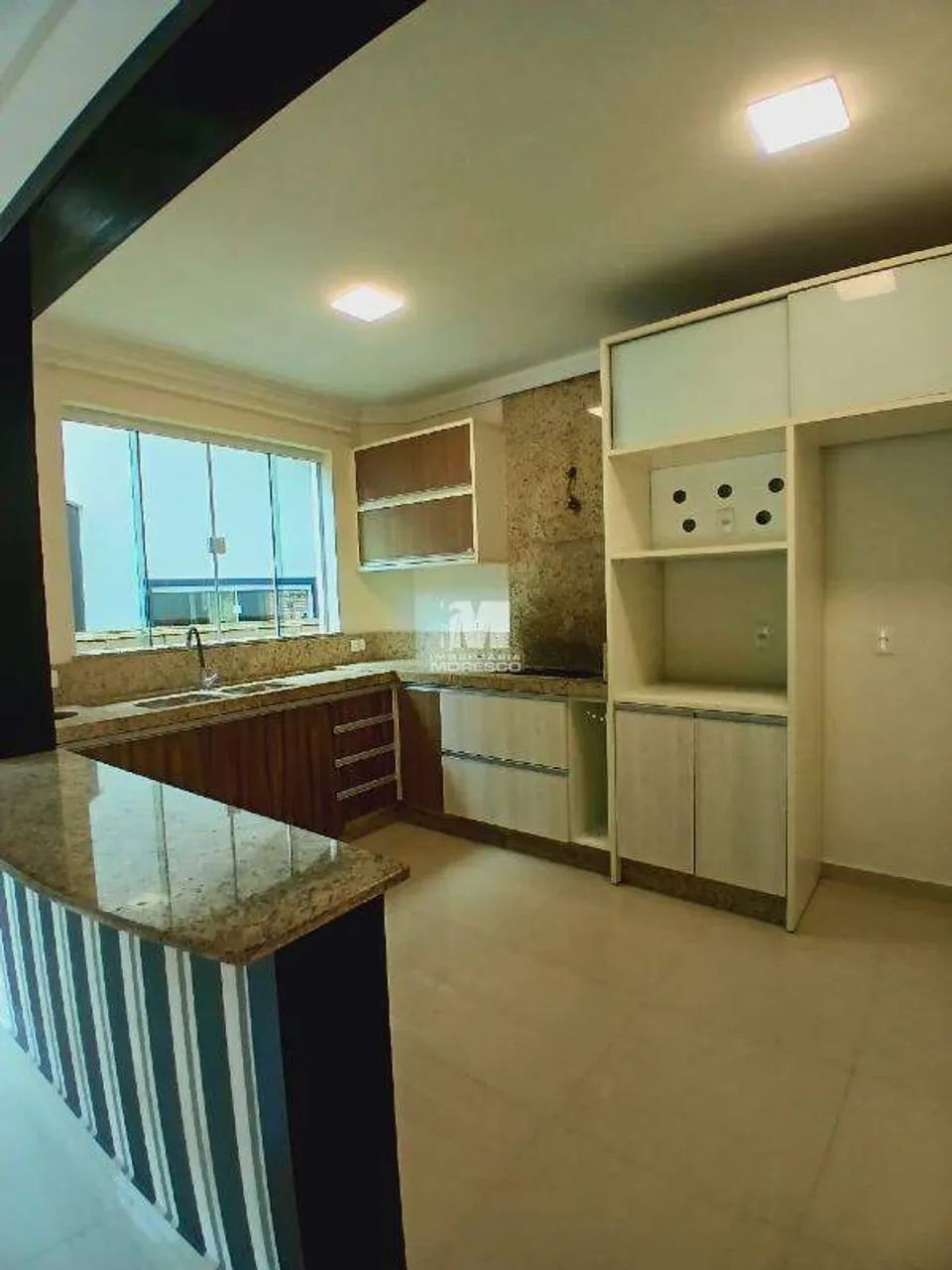 Casa semimobiliada no Centro de Guabiruba! - Foto 4
