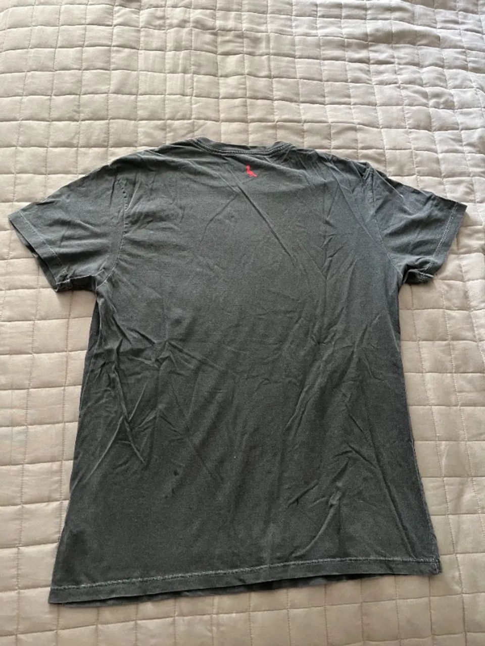 Vendo camiseta Reserva cinza - Foto 2