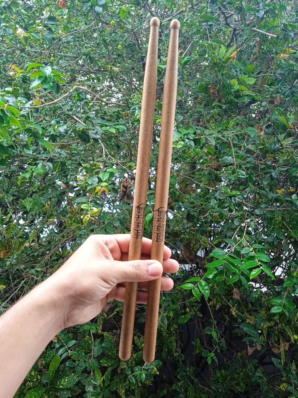 PAR DE BAQUETAS DE BATERIA ALTA QUALIDADE 