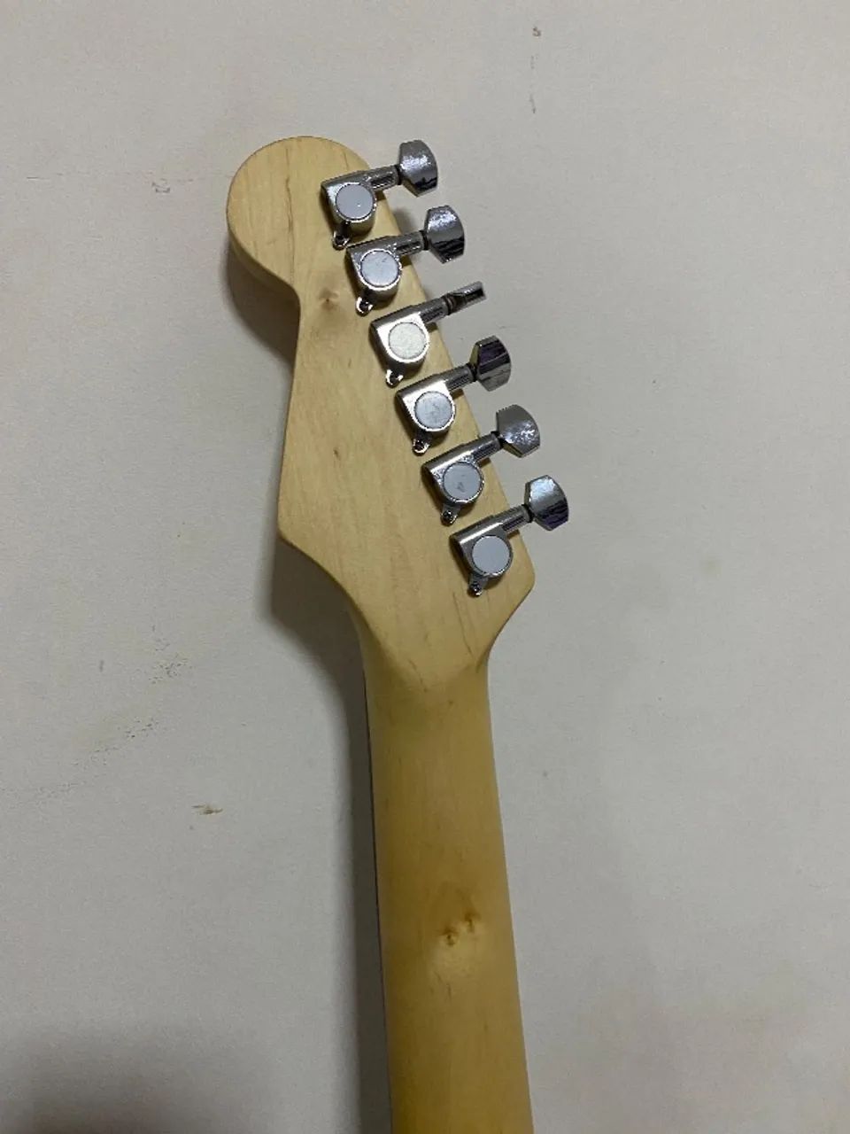 Guitarra Elétrica Stratocaster Queen?s - Foto 5