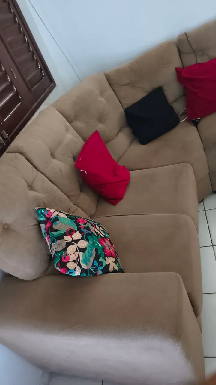 um sofá modelo  ( L ) de 7 lugares . - Foto 2
