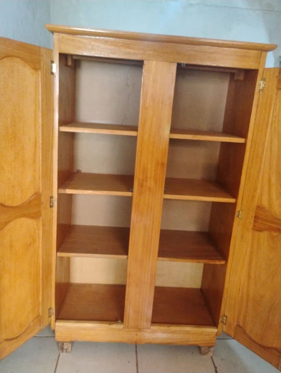 Vendo guarda roupa de mm aceita solteiro - Foto 2