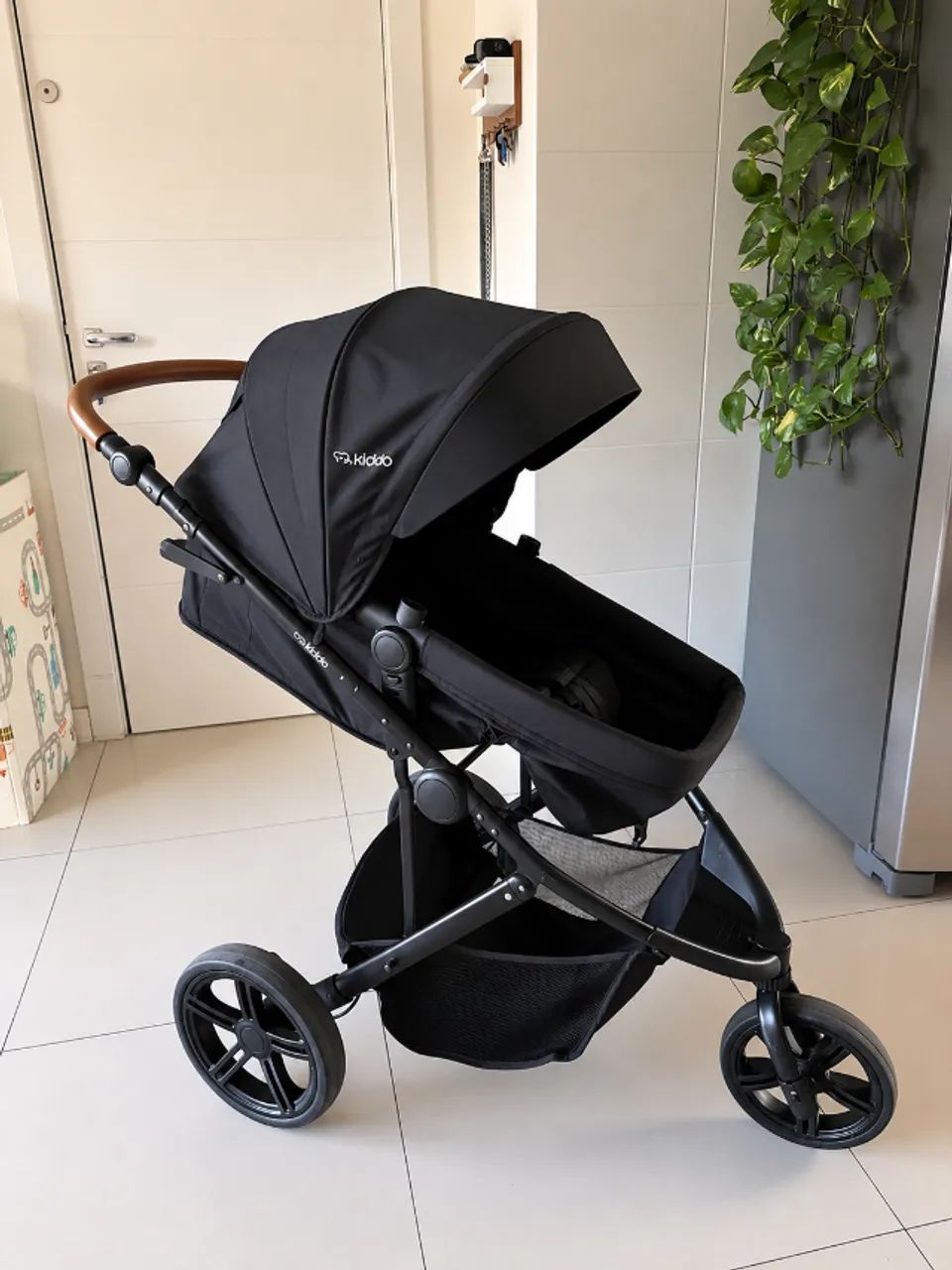carrinho de bebê kiddo com moisés preto, 3 rodas - Foto 3