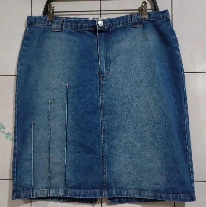 Saia Ceronne jeans tamanho 46