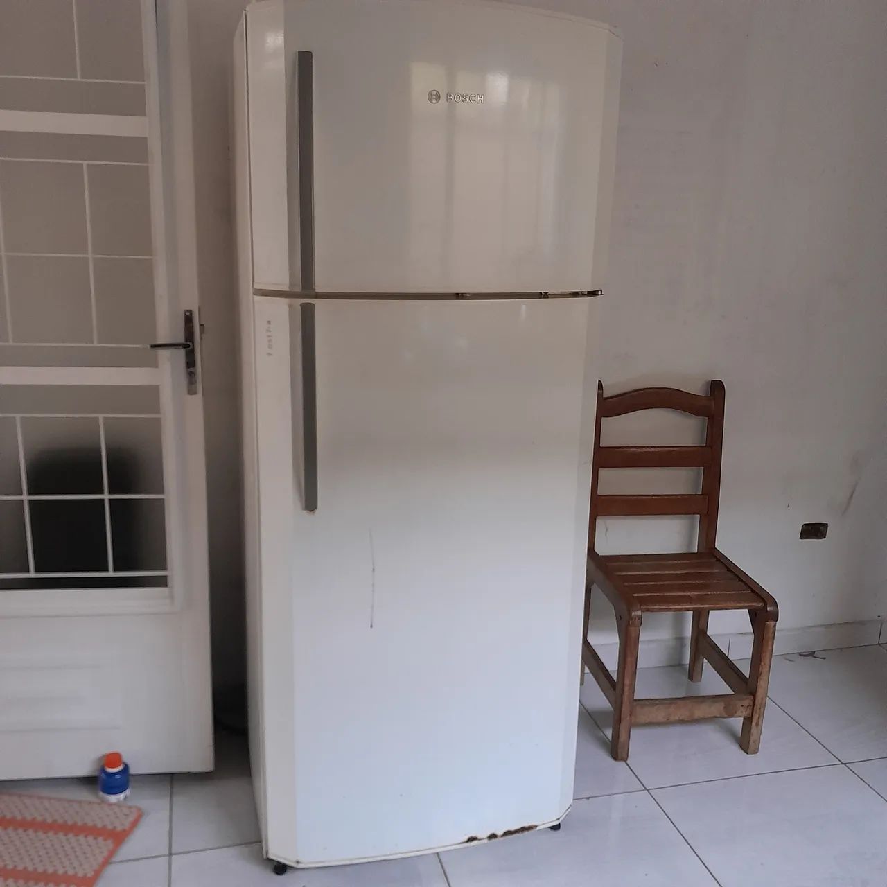 Vendo geladeira com defeito 