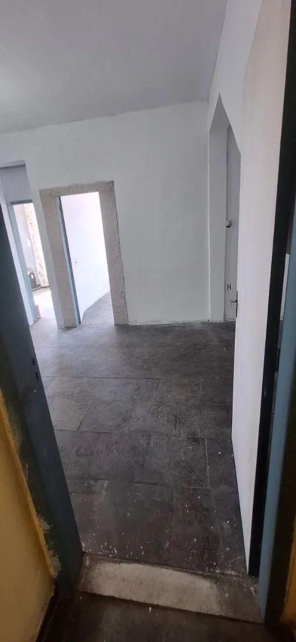 ALUGA-SE SALA EM ANCHIETA