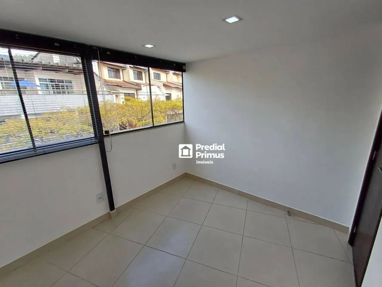 Sala para alugar, 35 m² no Centro - Nova Friburgo/RJ
