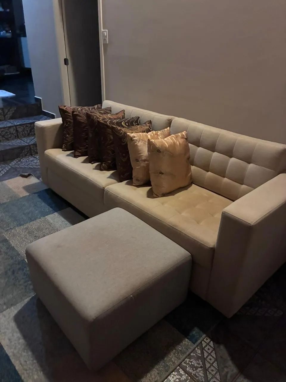 Sofá 3 Lugares Bege Cru - Foto 3