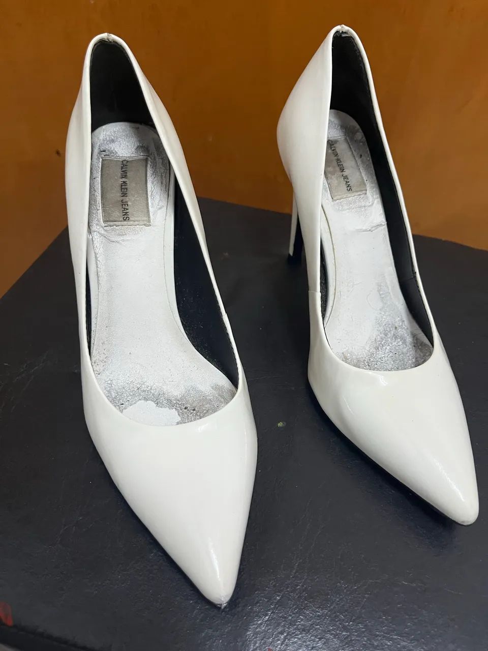 Sapato Calvin Klein usado