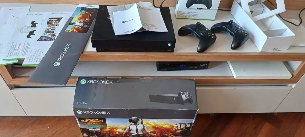 XBOX ONE X 1TB - Foto 3