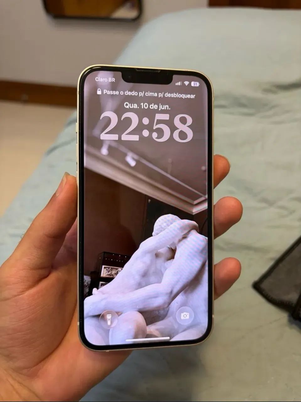 iPhone 13 semi novo  - Foto 2