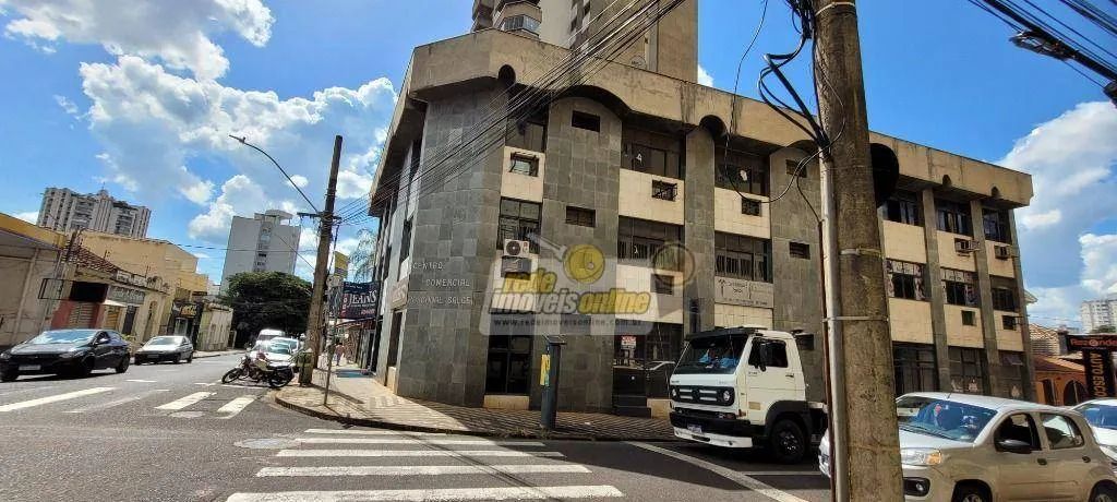 Sala para alugar, 61 m² por R$ 968,62/mês - São Benedito - Uberaba/MG