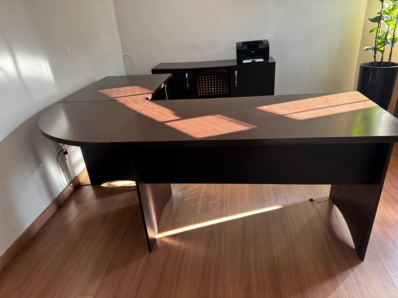 VENDO MESA EM L + BALCÃO 