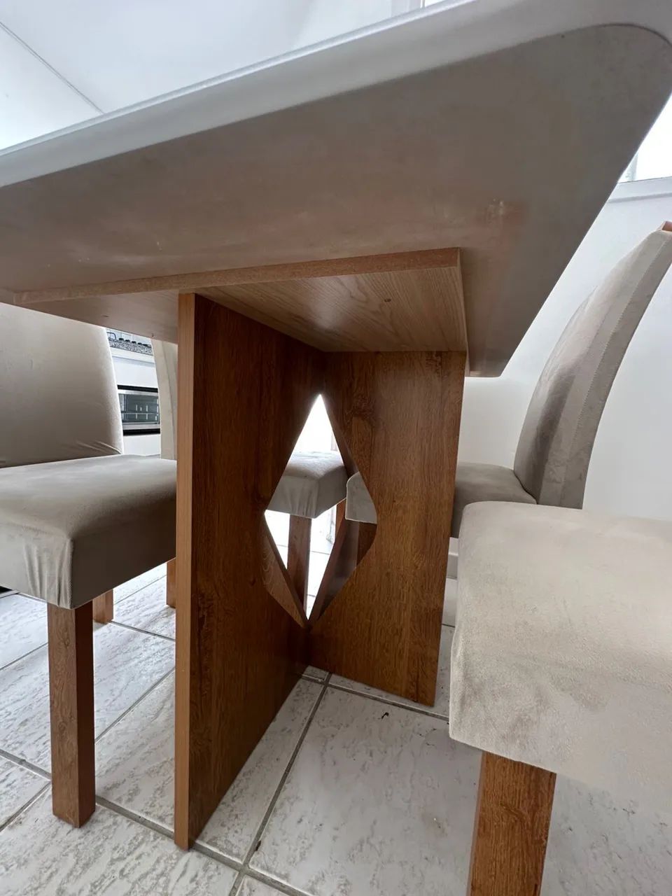 Mesa com 4 cadeiras - Foto 4