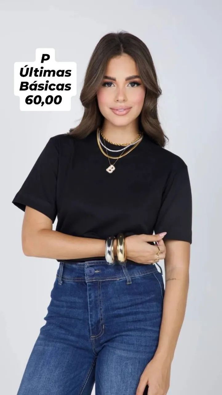 T-shirt básica gola alta