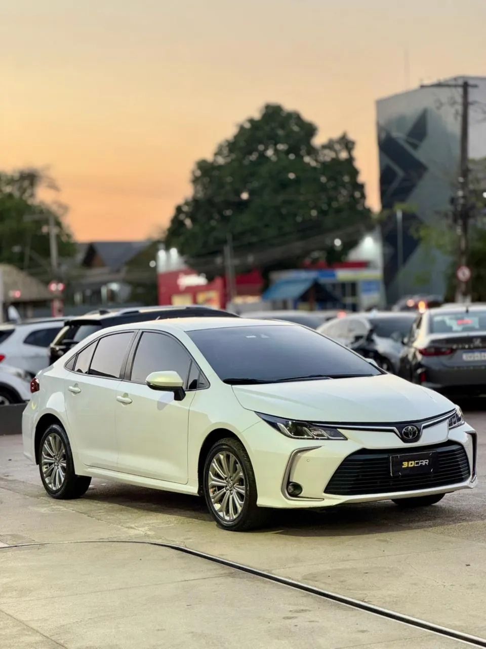 Toyota Corolla XEI 2.0 Flex 16V Aut. 2023 - Foto 2