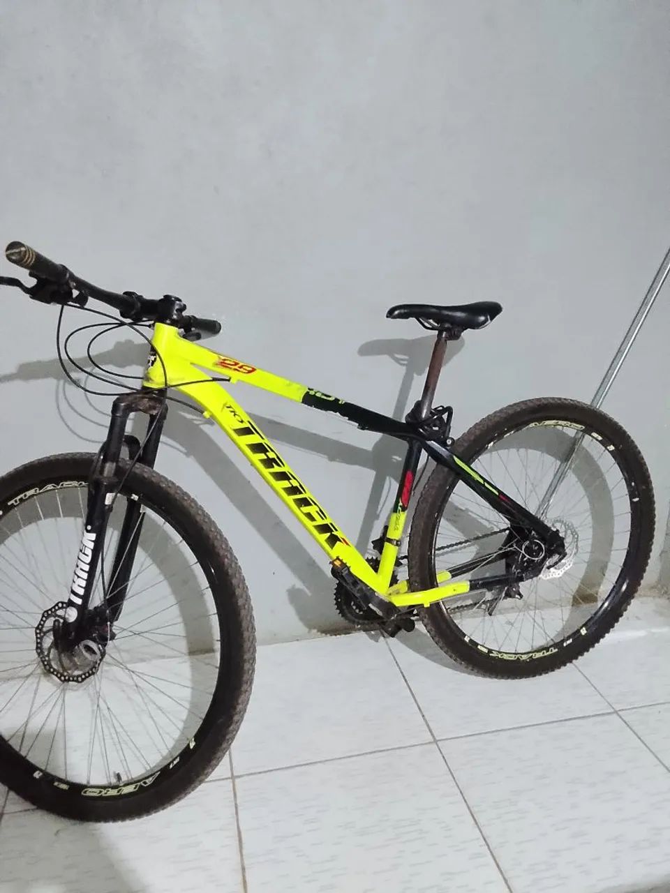 Vende-se bike Troy track aro 29