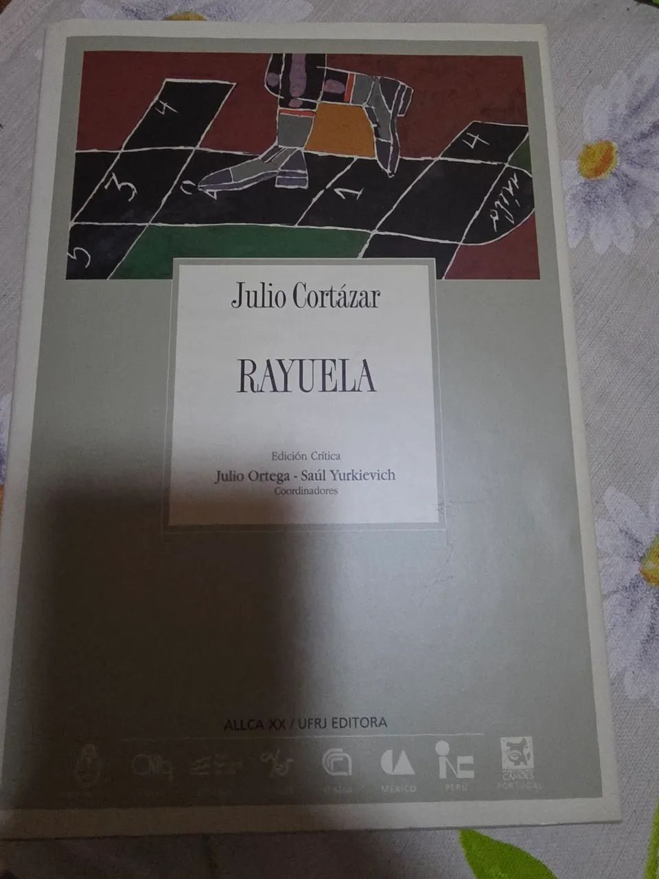 Livro Rayuela - Júlio Cortazar 