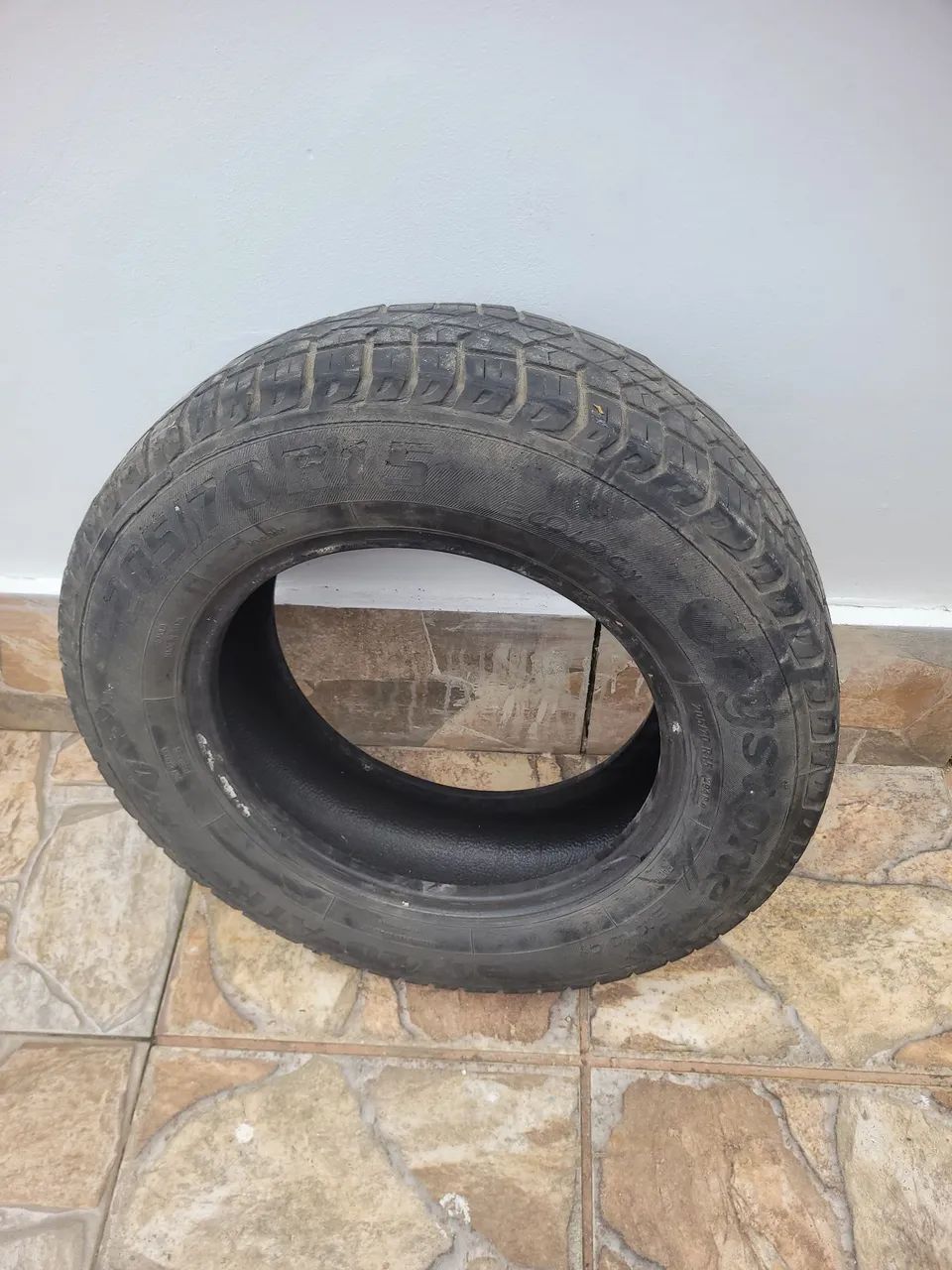 Pneu, tamanho 205/70-15  - Foto 2