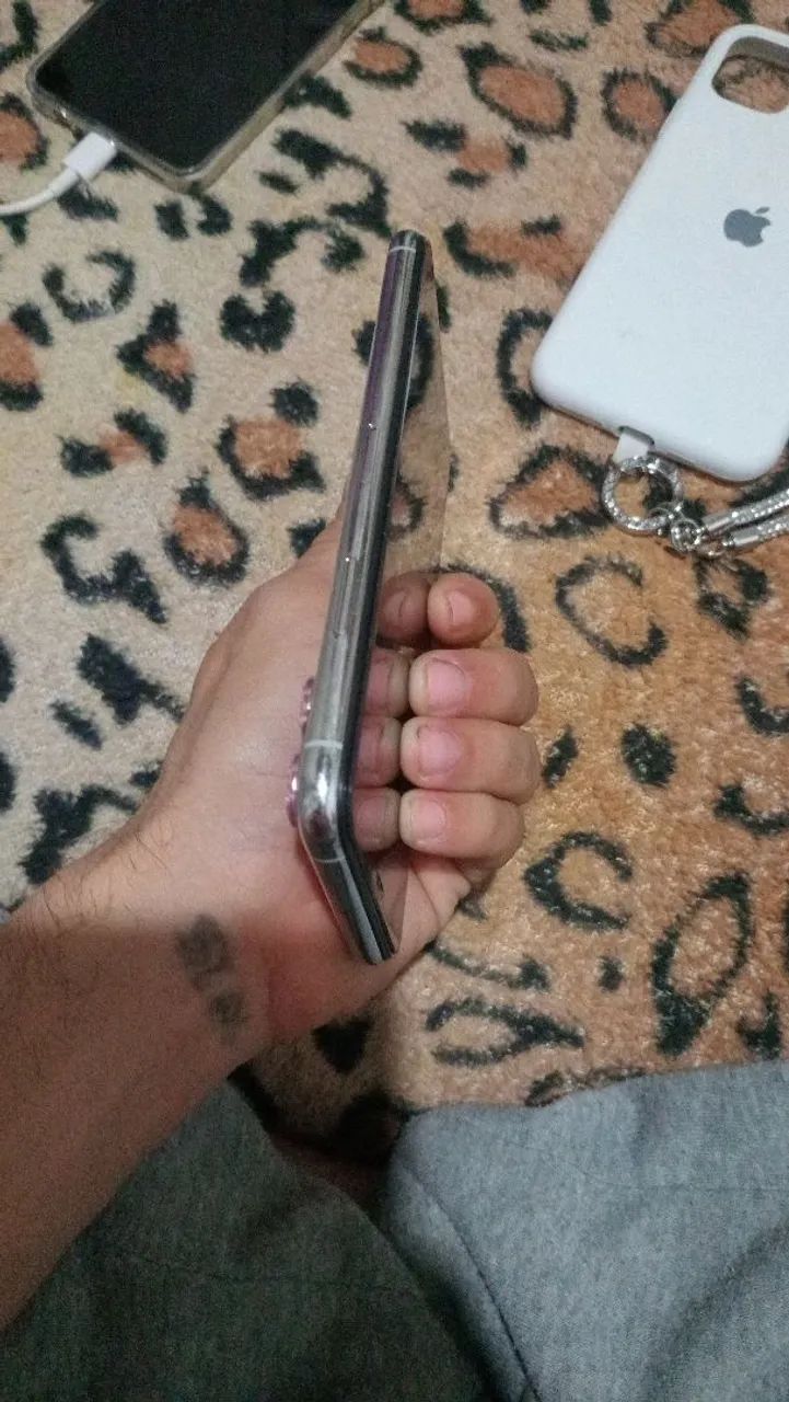 Iphone 11 pro max  - Foto 4