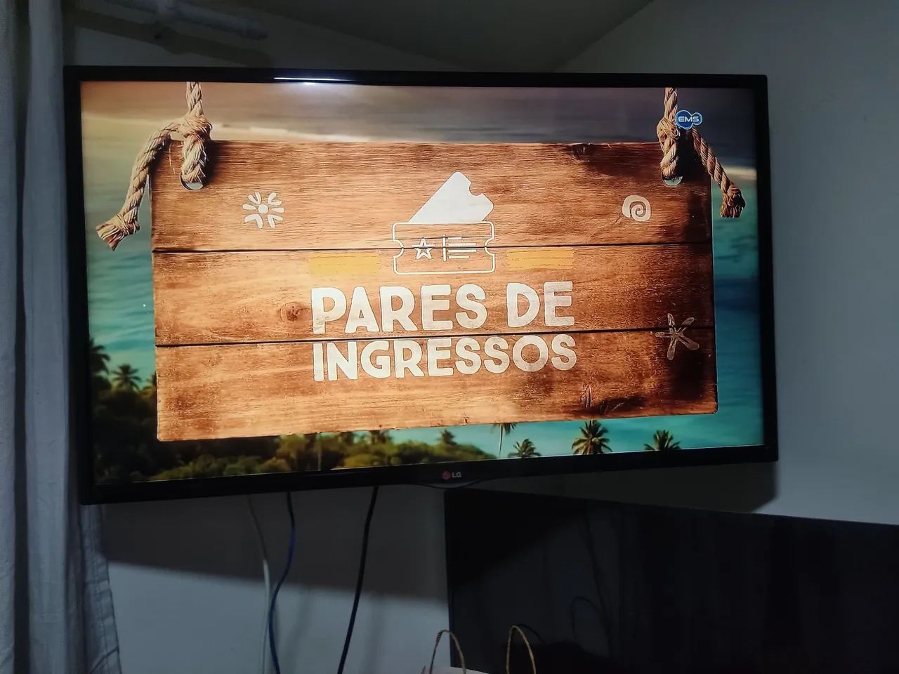 Smartv LG 43 polegadas em perfeito estado nunca fez nem um tipo de reparo  - Foto 3