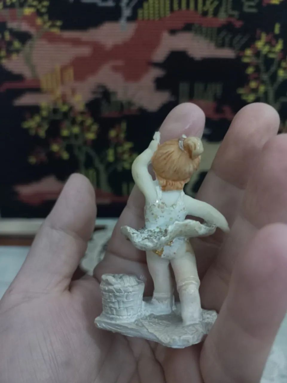 Miniatura bailarina em resina - Foto 2