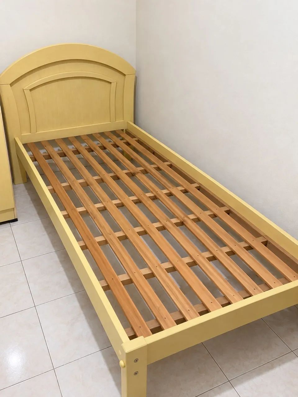 Cama de solteiro madeira maciça com colchão - Foto 2