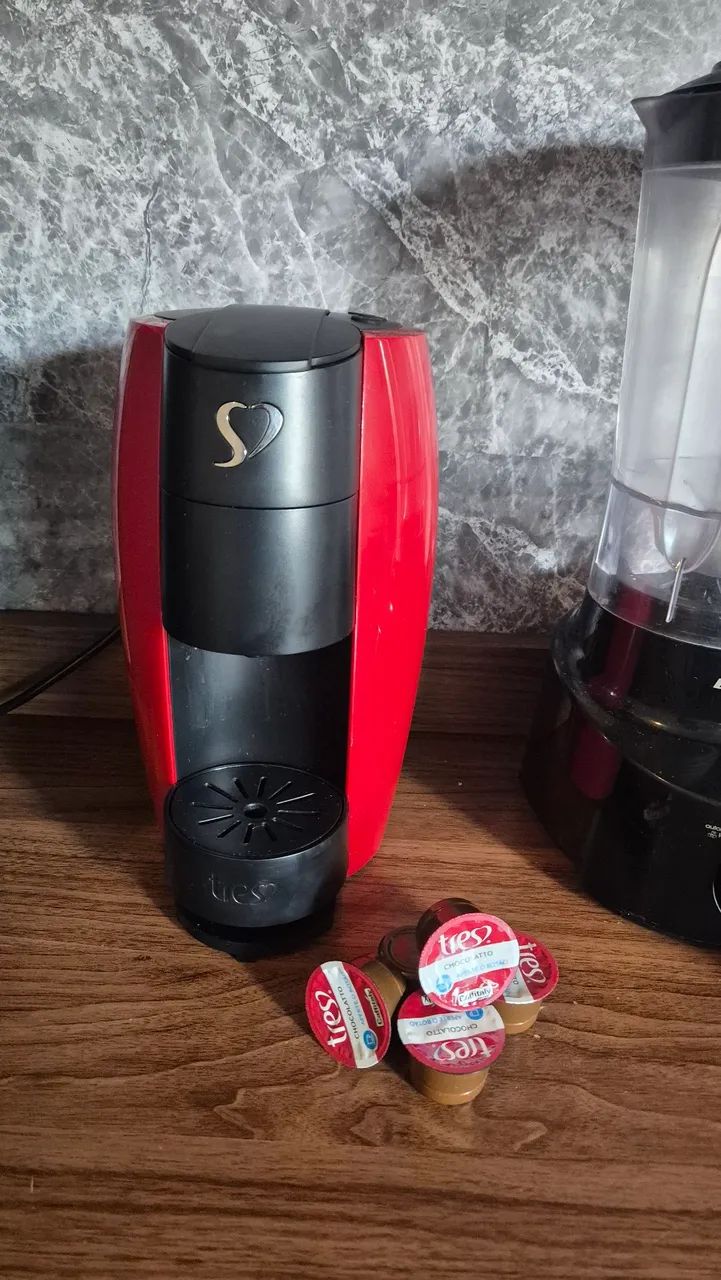 Cafeteira 3 Corações Lov