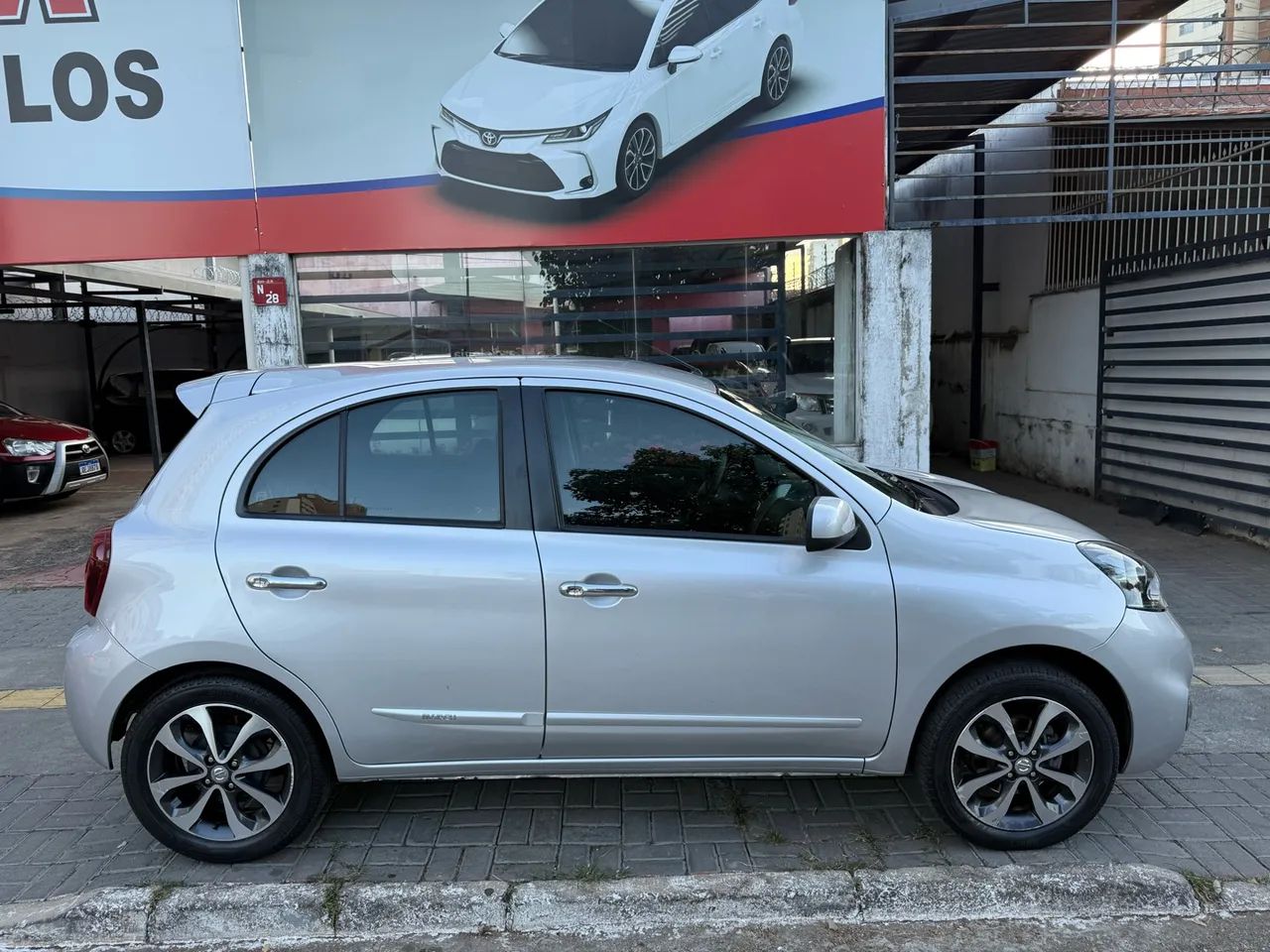 Nissan March SL 1.6 16V FLEXSTART 2017
