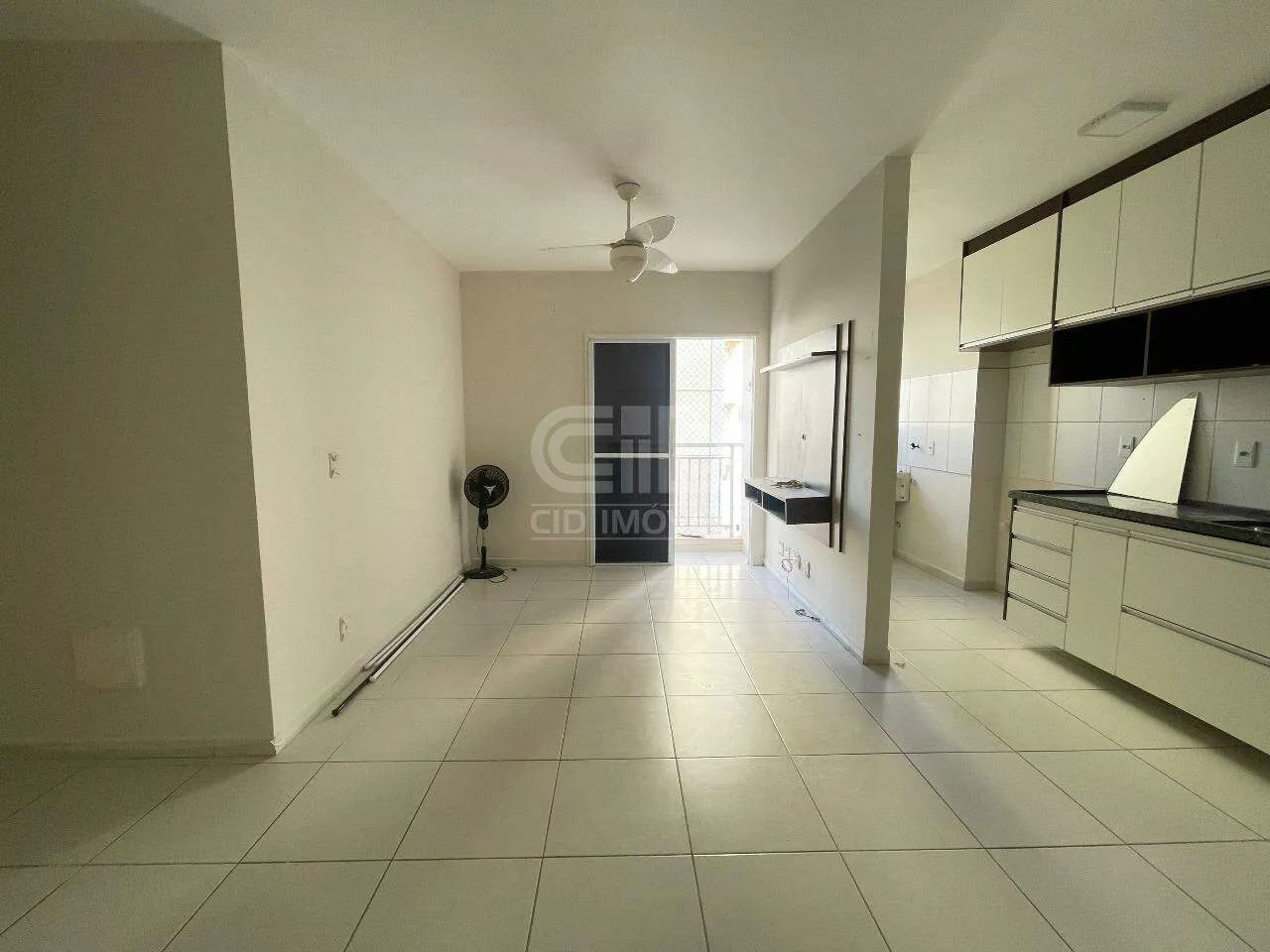 Apartamento com 2 quartos no Res. Torres Ville D' Itália