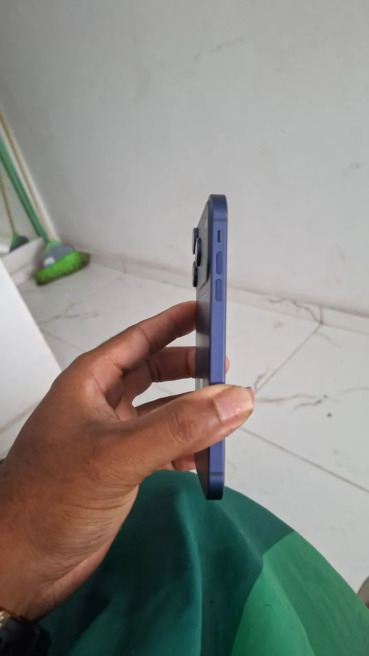 Iphone 11 com traseira do 17 pro - Foto 2