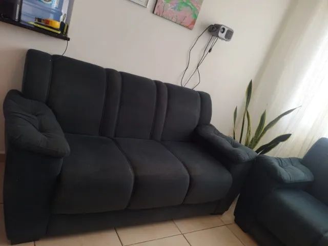 3 Velvet Sofas418478318242375681