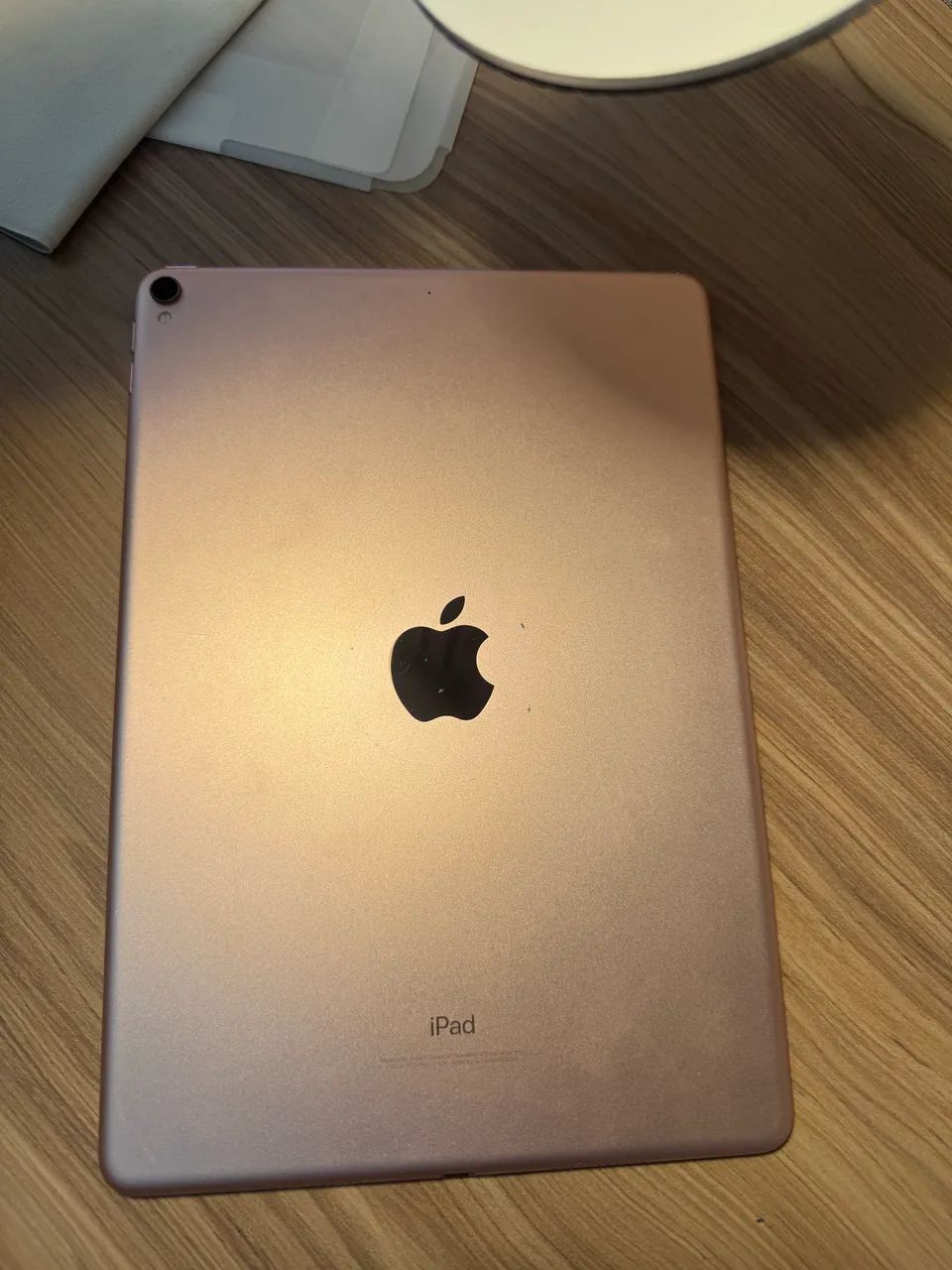 iPad Pro 10.5?- 64GB - 1a Gen - Tablets e E-Readers - Areia Preta