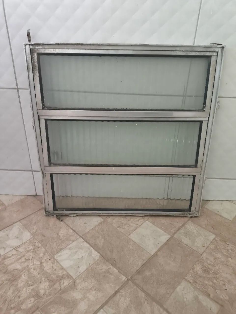 Vende Janela 60 X 60 funcionando perfeitamente!  - Foto 2