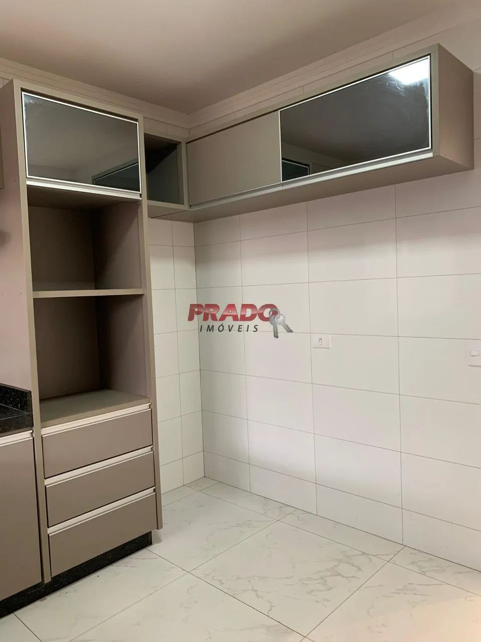 Casa à venda em Maringá, Jardim Petrópolis, com 1 suíte, com 95 m² - Foto 3