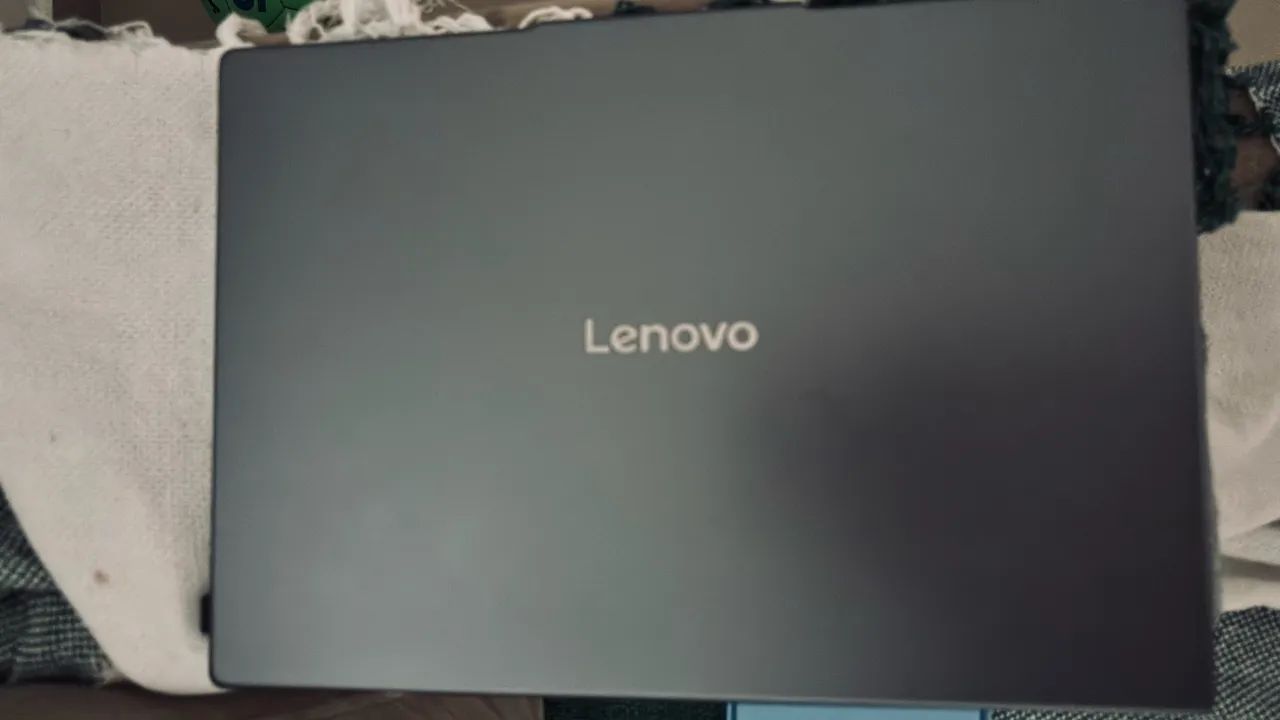 Vendo notebook lenovo IdeaPad Slim 3 - Foto 2