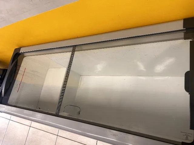 Vendo freezer horizontal 550l Metalfrio - Foto 2