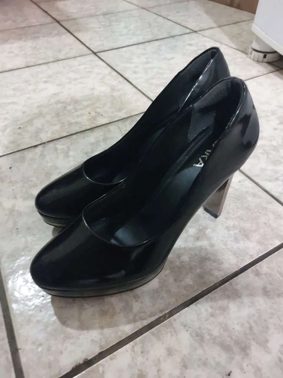 Sapato Tamanho 36 - Marca Lara - Foto 2
