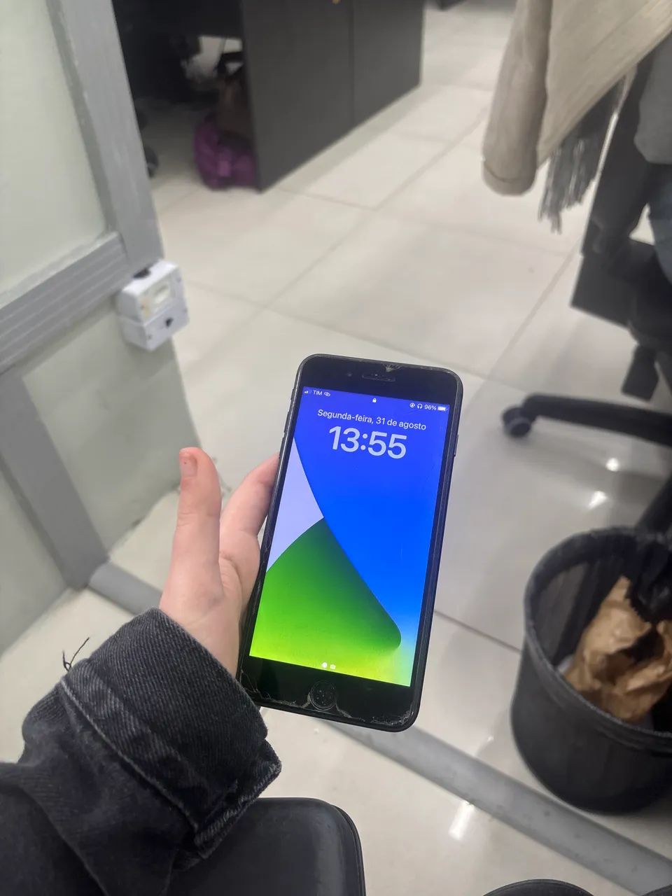 IPHONE 8