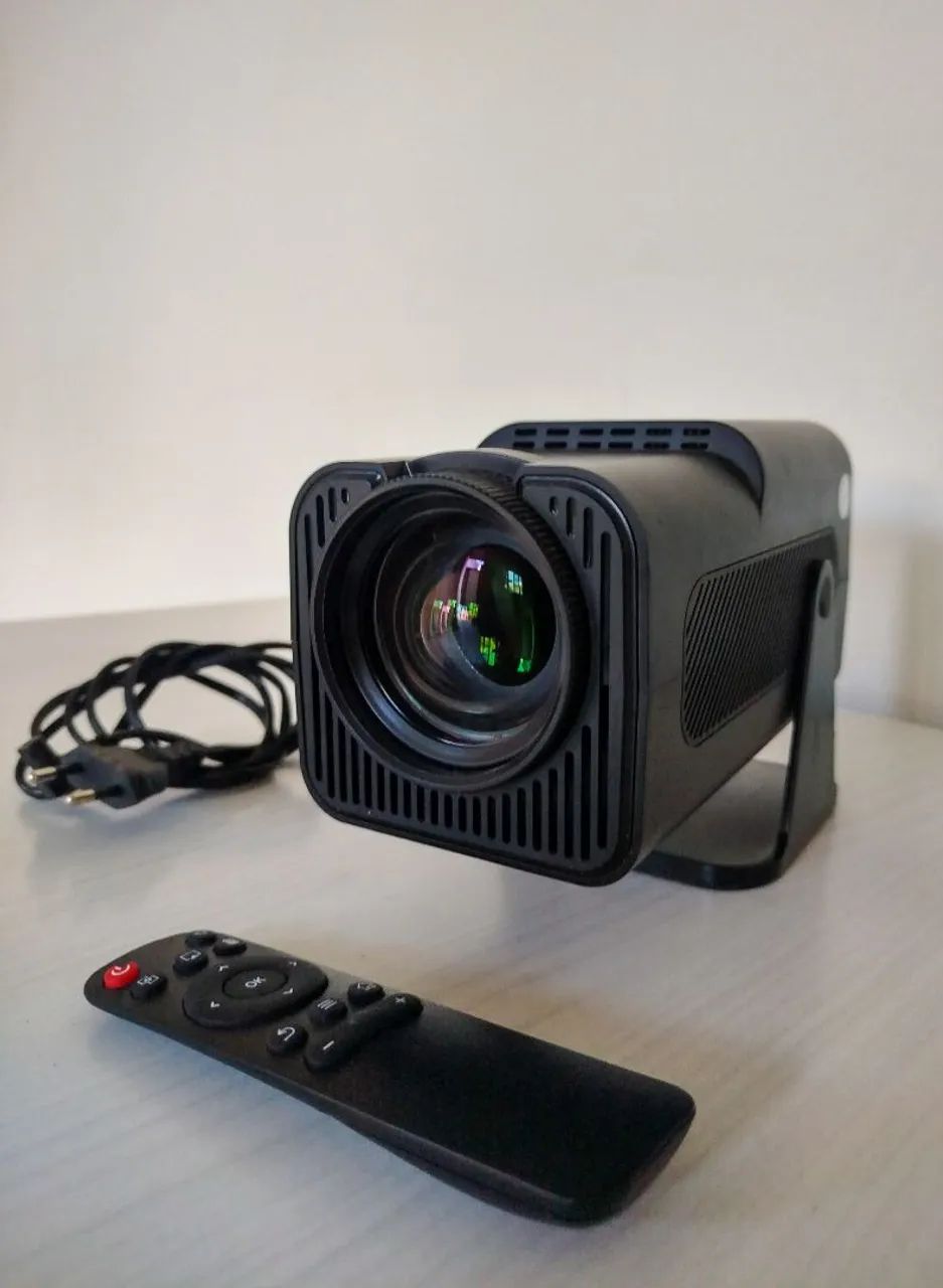 Mini Projetor Hy320 