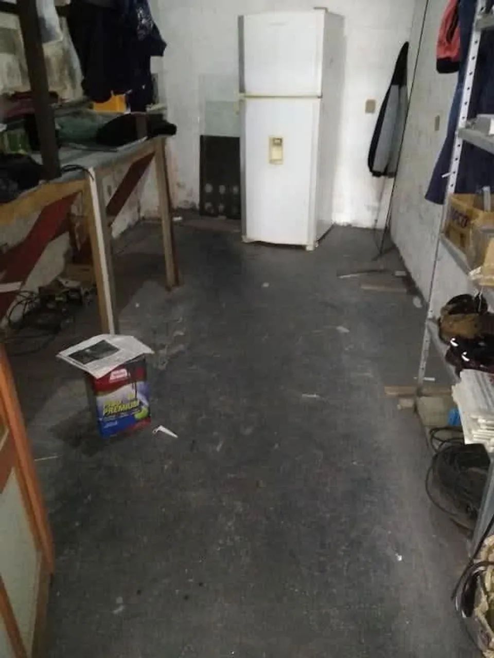Casa comercial na Avenida Interlagos, 2632  290 m²