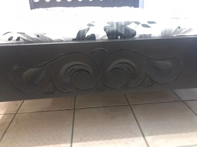 Cama de madeira com colchão - Foto 2