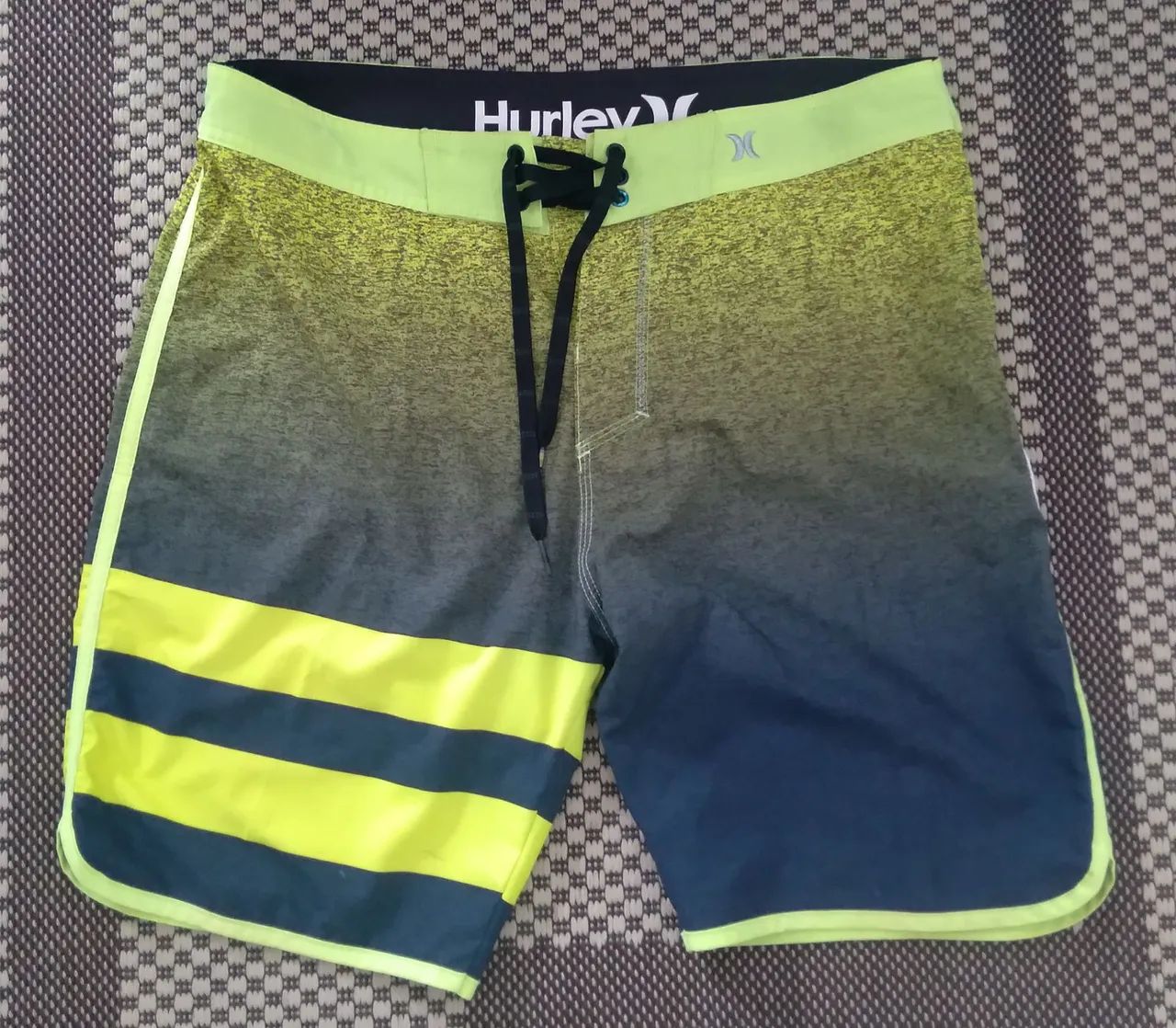 Bermuda masculina Hurley (40)