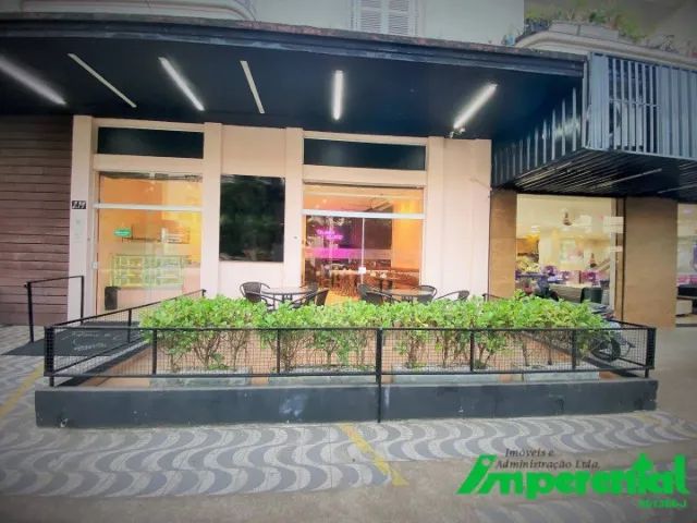Ponto Comercial para Cafeteria/Confeitaria - Totalmente Equipado