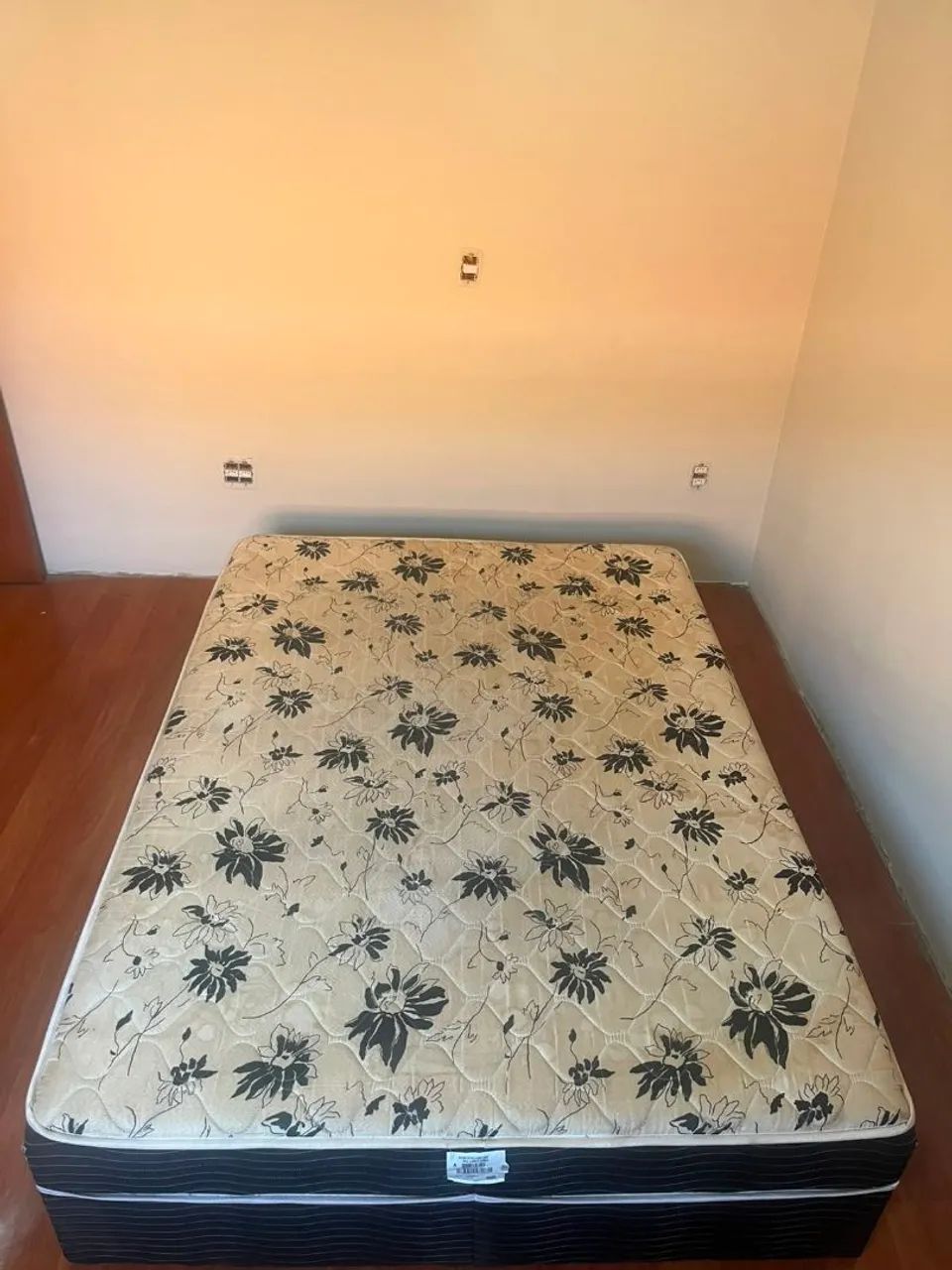 Cama box